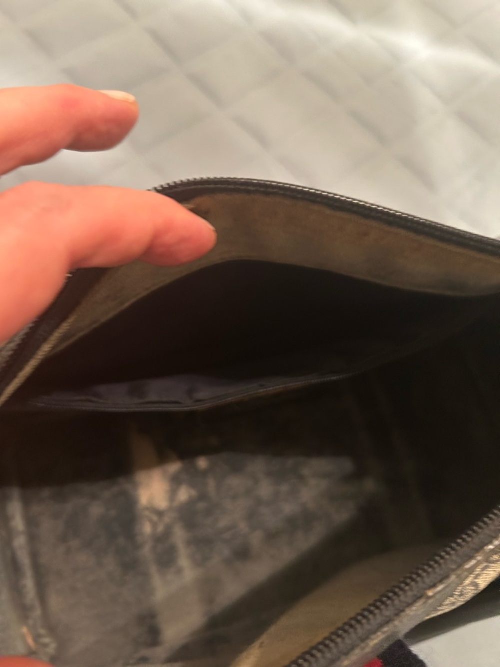 Gucci Navy Boston Handbag Vintage 1980’s - Picture 7 of 10